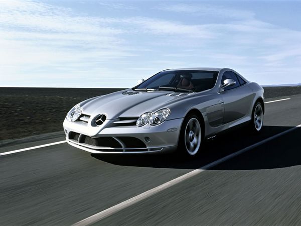 Mercedes-Benz SLR [2003]
