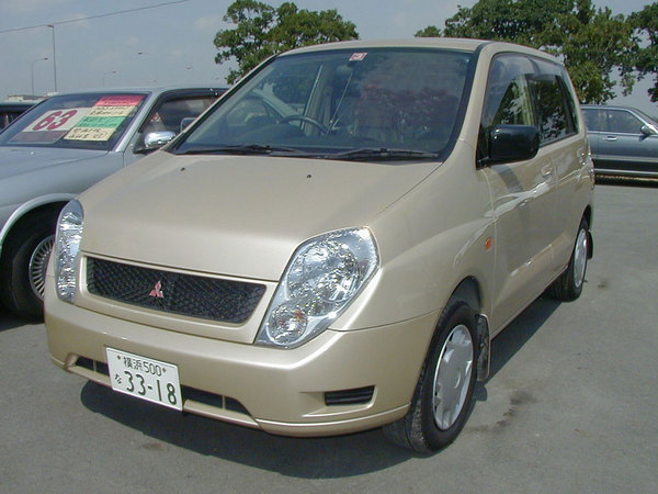 Mitsubishi Dingo [1998]