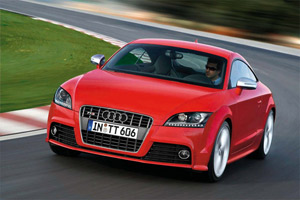 Audi TT-S:  