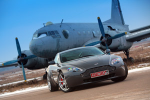 Aston Martin V8 Vantage:    
