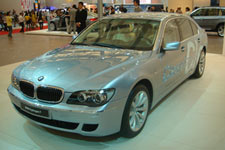  BMW Hydrogen 7    