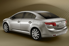 2009 Toyota Avensis:    