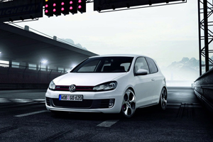 Volkswagen Golf GTI:  