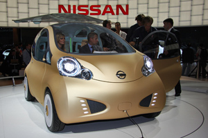 Paris 2008: -Nissan   !