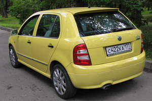  Skoda Fabia RS       $ 24 000