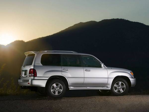 Lexus LX [2006]