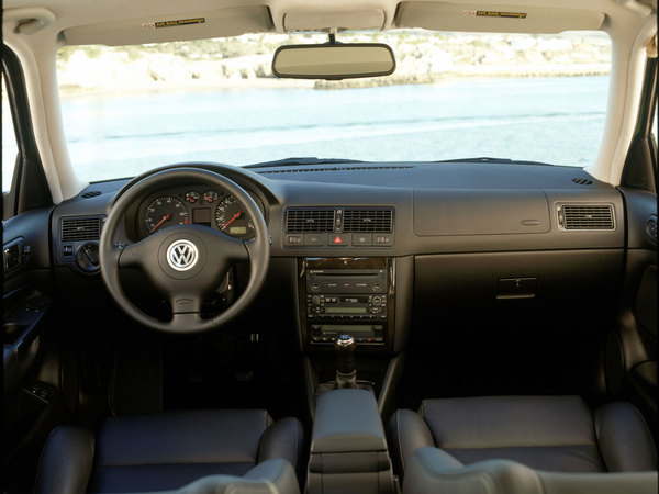 Volkswagen Golf [2003]