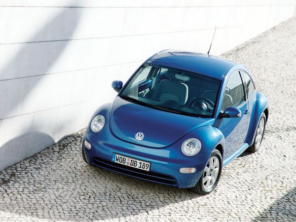 Volkswagen NEW Beetle [2005]