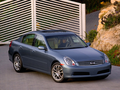 Infiniti G 2003