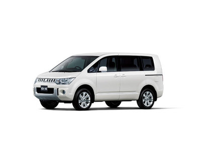 Mitsubishi Delica 2006